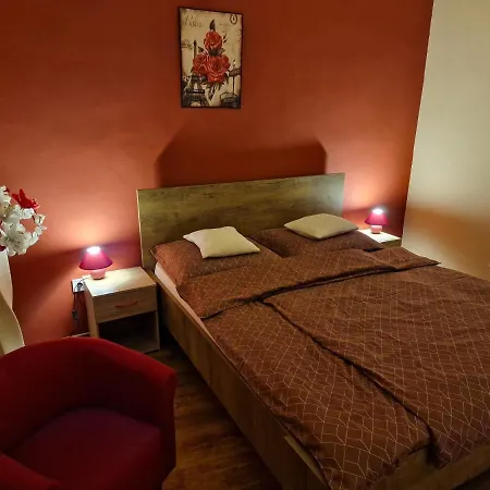 Matyas Apartment *